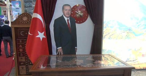 Rize Tanıtım Günleri'nde Erdoğan maketine ilgi