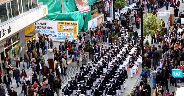 Samsun'da Polis Bandosuna Büyük İlgi