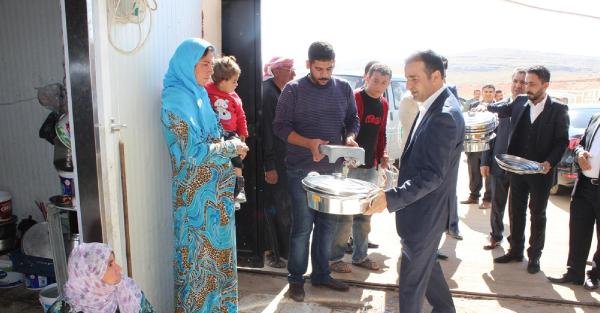 Şanliurfa'da Suriyeli 72 Aileye Yardım