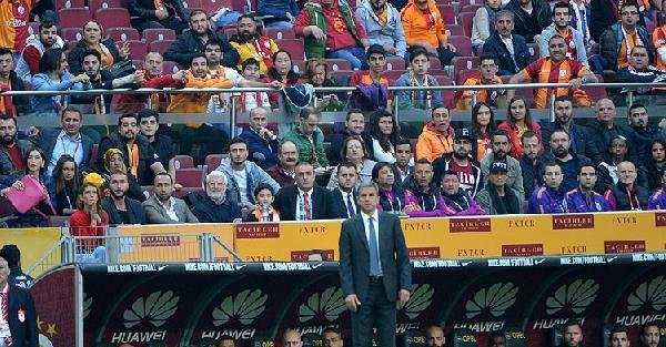 Şehit Savcı Mehmet Selim Kiraz'ın oğlu Galatasaray maçında
