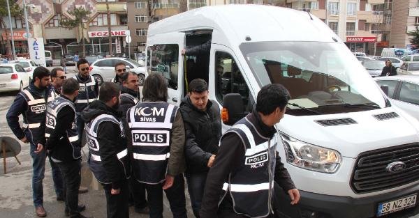 Sivas'ta serbest bırakılan 5 polis için tutuklama kararı çıktı