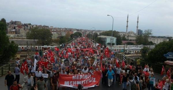 TGB'liler, Dağlıca şehitleri için Kadıköy'den Selimiye'ye yürüdü
