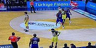 Fenerbahçe ve Darüşşafaka Doğuş rakiplerini yendi