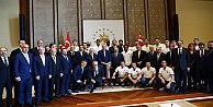 Fenerbahçe Cumhurbaşkanı Erdoğan'a kupayı götürdü