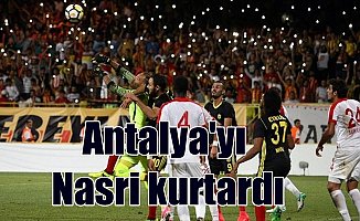 Antalyaspor Nasri ile , Malatya'dan tek puanla dönüyor