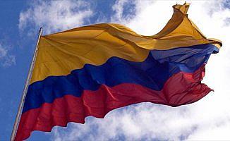 FARC lideri Kolombiya'ya döndü