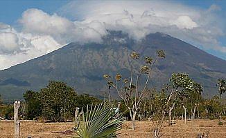 Agung Yanardağı faaliyete geçti