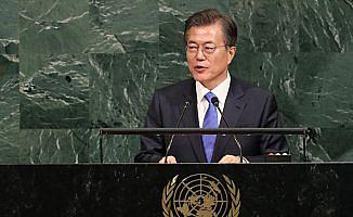 Güney Kore Devlet Başkanı Moon: Biz Kuzey Kore'nin yıkılmasını arzu etmeyiz