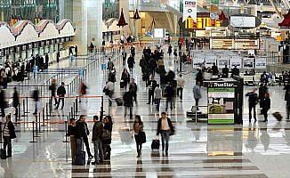 Havayoluyla taşınan yolcu sayısı 127 milyonu geçti