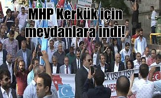 MHP Fatih ilçe teşkilatı meydanlara indi: Beyazıt'ta Kerkük eylemi