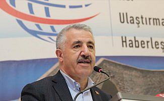 Bakan Arslan: Türkiye'yi dünya ticaretinin merkezine oturtmalıyız