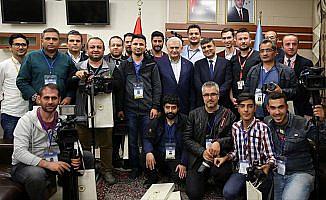 Başbakan Yıldırım, Gazeteciler Günü'nü kutladı