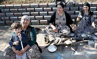İstanbul'un seyyar kadın kalaycıları
