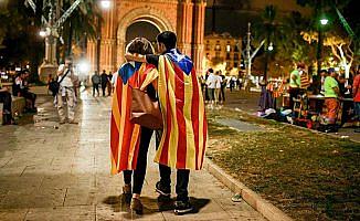 'Katalonya'nın İspanya'dan ayrılması bölgeyi ekonomik zarara uğratabilir'