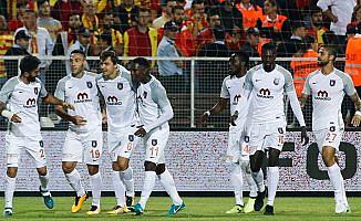 Medipol Başakşehir, deplasmanda Göztepe'yi 2-1 yendi