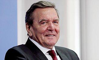 Schröder, AB'nin Türkiye ve Rusya ile ilişkilerini iyileştirilmesini istedi