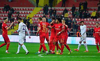 5 gollü maçta kazanan Kayserispor