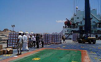 Aden Limanı ticari ve insani yardım gemilerine açıldı