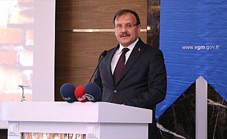 Başbakan Yardımcısı Çavuşoğlu: Diyarbakır'ın sembollerini yeniden ayağa kaldıracağız