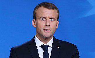 Macron, Hariri ve ailesini Fransa'ya davet etti