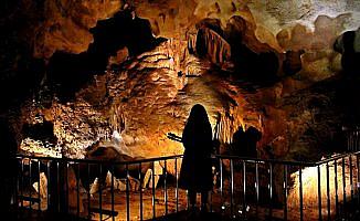 Tesadüfen bulunan mağarada etkileyici atmosfer