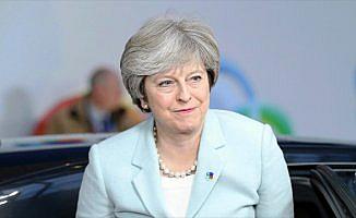 İngiltere Başbakanı May'e suikast planı engellendi