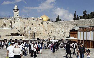 İsrail Burak Duvarı'nda yeni bir sinagog açtı