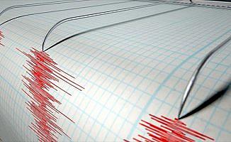 İzmir'de 4.8 büyüklüğünde deprem