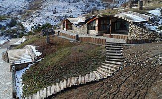 Sivas'ın 'Hobbit evleri' tatil köyüne dönüştürülüyor