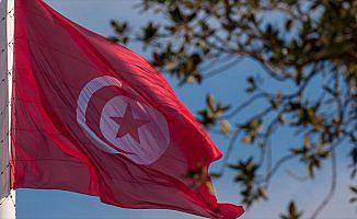 Tunus, BAE'ye ait Emirates Havayollarının seferlerini durdurdu