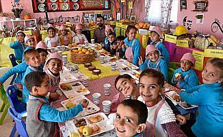 Türkiye'nin yöresel lezzetleri Surlu çocukların sofrasında