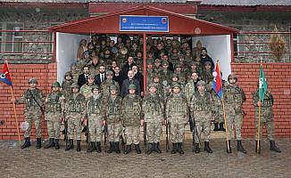 Bakan Soylu'dan Şırnak'ta tabur komutanlığına ziyaret