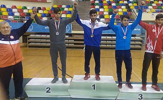 Okullar Arası Gençler Grekoromen Güreş İstanbul Şampiyonası Yapıldı
