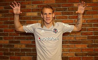Vida Beşiktaş'ta imzayı attı