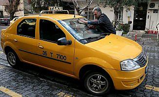 'Dansçı Murat' taksi şoförü oldu