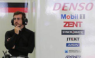 Fernando Alonso, Toyota'nın kokpitinde