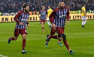 Trabzonspor İstanbul takımlarına geçit vermiyor
