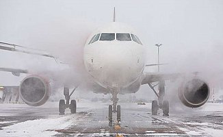 ABD’de kar fırtınası nedeniyle birçok uçak seferi iptal edildi