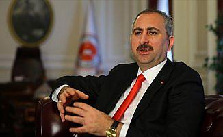 Adalet Bakanı Gül: Hiç kimse yargıya talimat veremez, telkinde bulunamaz