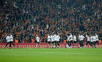 Galatasaray'a derbi öncesi taraftar desteği