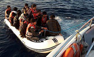 Güvenlik güçleri 144 bin mağduru göçmen kaçakçılarından kurtardı