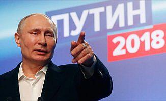 Putin yeniden devlet başkanı seçildi