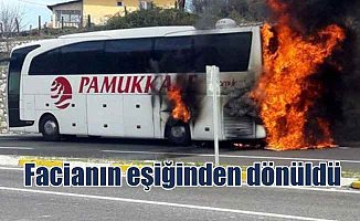 Akçakoca'da hareket halindeki otobüs cayır cayır yandı; Faciadan dönüldü