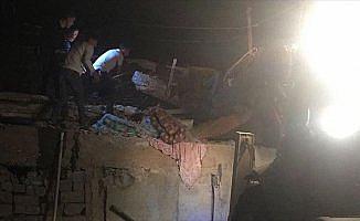 Cizre'de iki katlı ev çöktü: 2 ölü, 8 yaralı