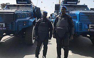 Senegal Cumhurbaşkanı'nı Türk zırhlıları korudu