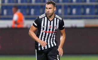 Beşiktaş Tosic'i KAP'a bildirdi