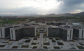 Türkiye'nin 5. şehir hastanesi açılış için gün sayıyor