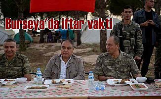 Korgeneral Temel, Afrin kahramanlarıyla Burseya'da iftar yaptı