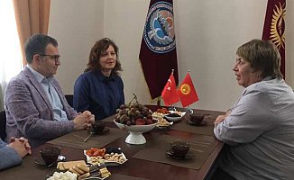 Türk Başhekimden Kırgızistan'da Ücretsiz Kanser Muayenesi