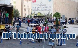 HDP'li Diyarbakır, Van ve Mardin belediyelerine kayyum atandı